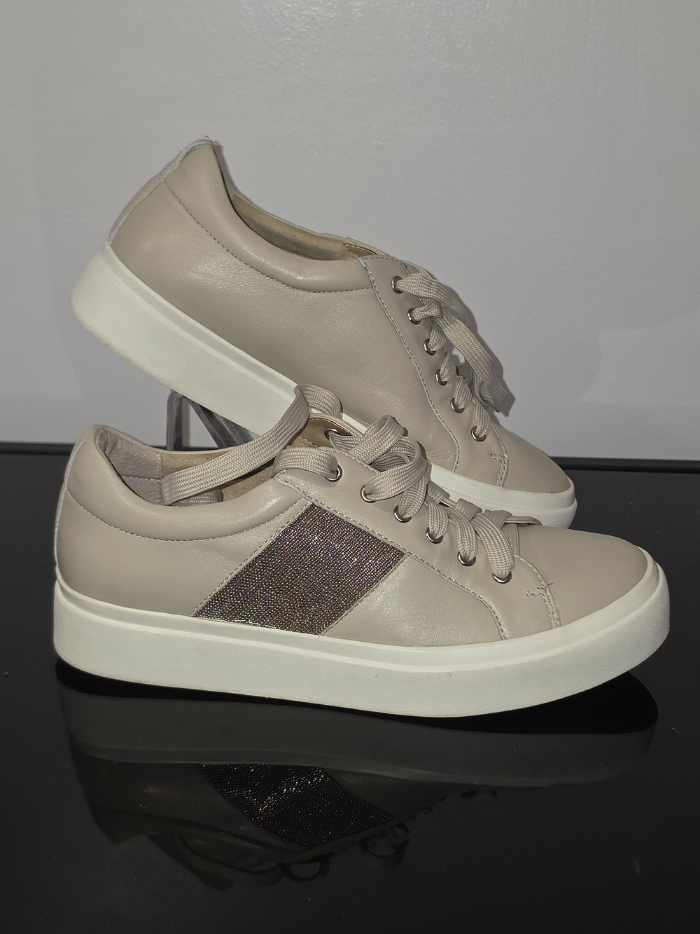Vaneli Taupe Leather Platform Sneakers with Iridescent Side Panel Women's SZ 7.5